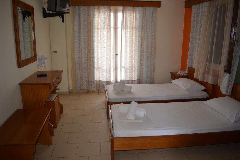 Montes & Hotell Alykanas (Zakynthos)