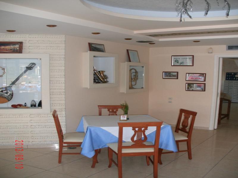 Montes & Hotell