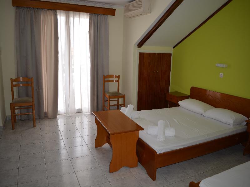 Montes & Hotell 2*