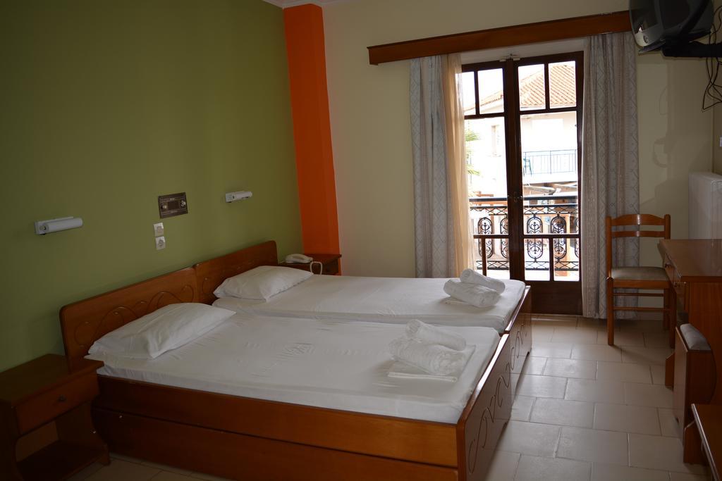 Montes & Hotell 2*