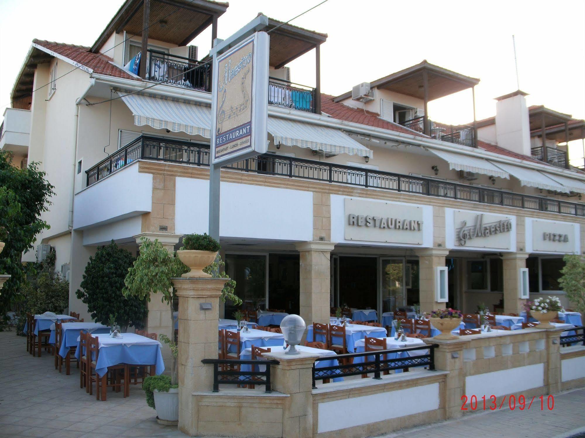 Montes & Hotell